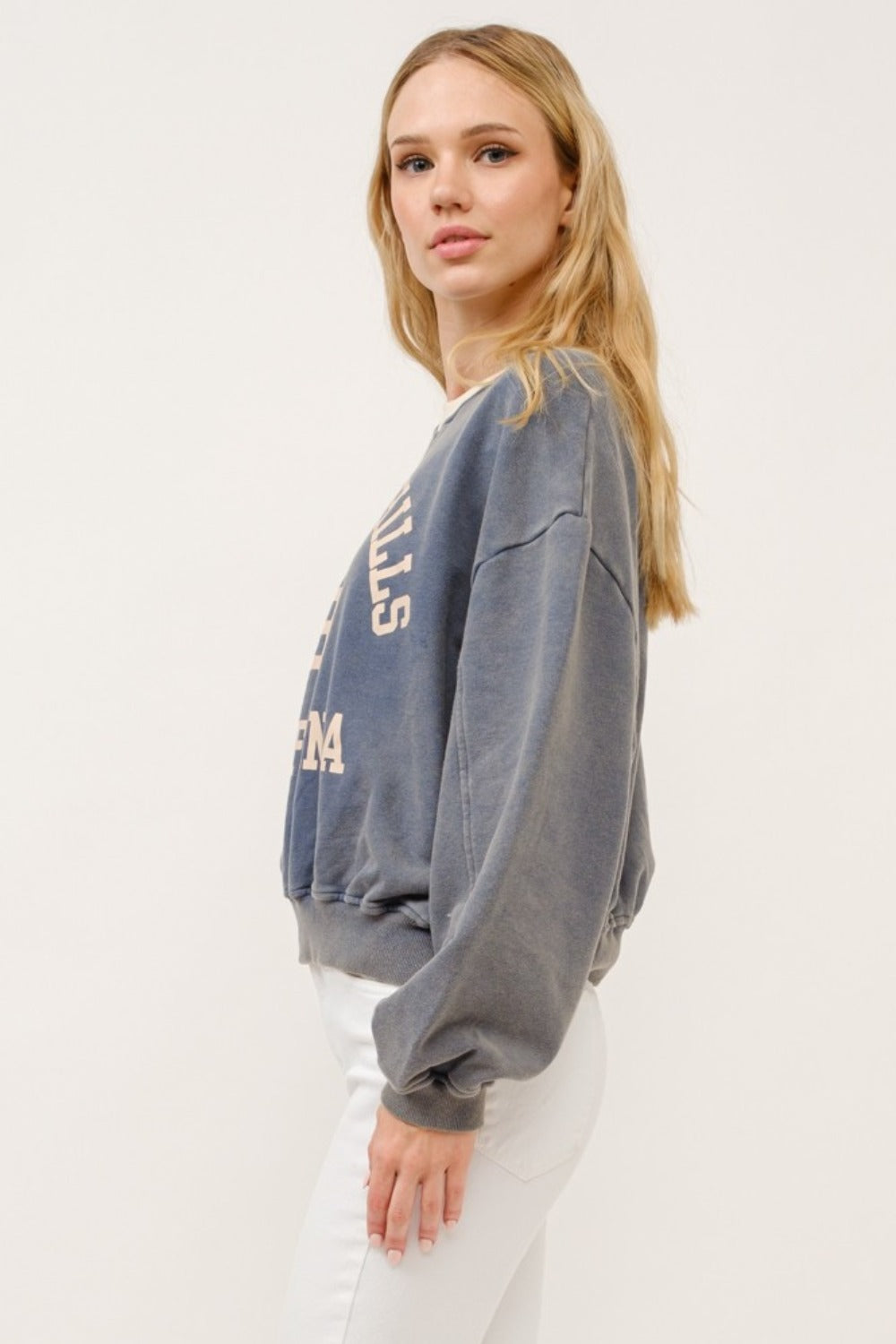 92 CALIFORNIA Contrast Crop Sweatshirt